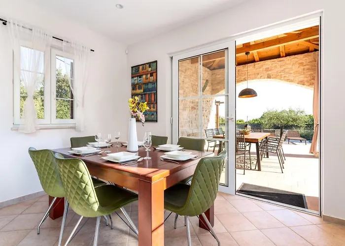 Villa Kala-luxury Villa, Heated Pool In A Quiet Area - By Traveler Tourist Agency Krk Kras