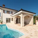 Kala-luxury Villa, Heated Pool In A Quiet Area - By Traveler Tourist Agency Krk Kras