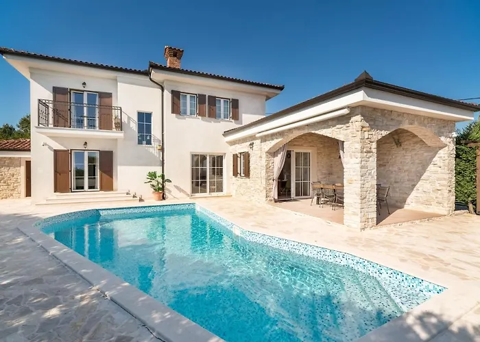 Kala-luxury Villa, Heated Pool In A Quiet Area - By Traveler Tourist Agency Krk * Kras