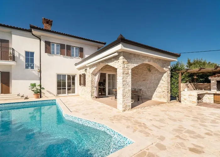 Kala-luxury Villa, Heated Pool In A Quiet Area - By Traveler Tourist Agency Krk Kras