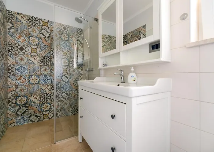 Kala-luxury Villa, Heated Pool In A Quiet Area - By Traveler Tourist Agency Krk