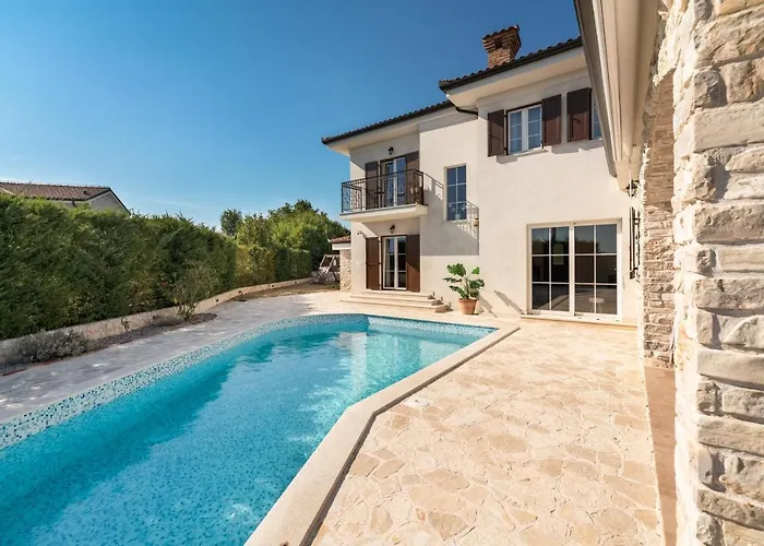 Kala-luxury Villa, Heated Pool In A Quiet Area - By Traveler Tourist Agency Krk Kras